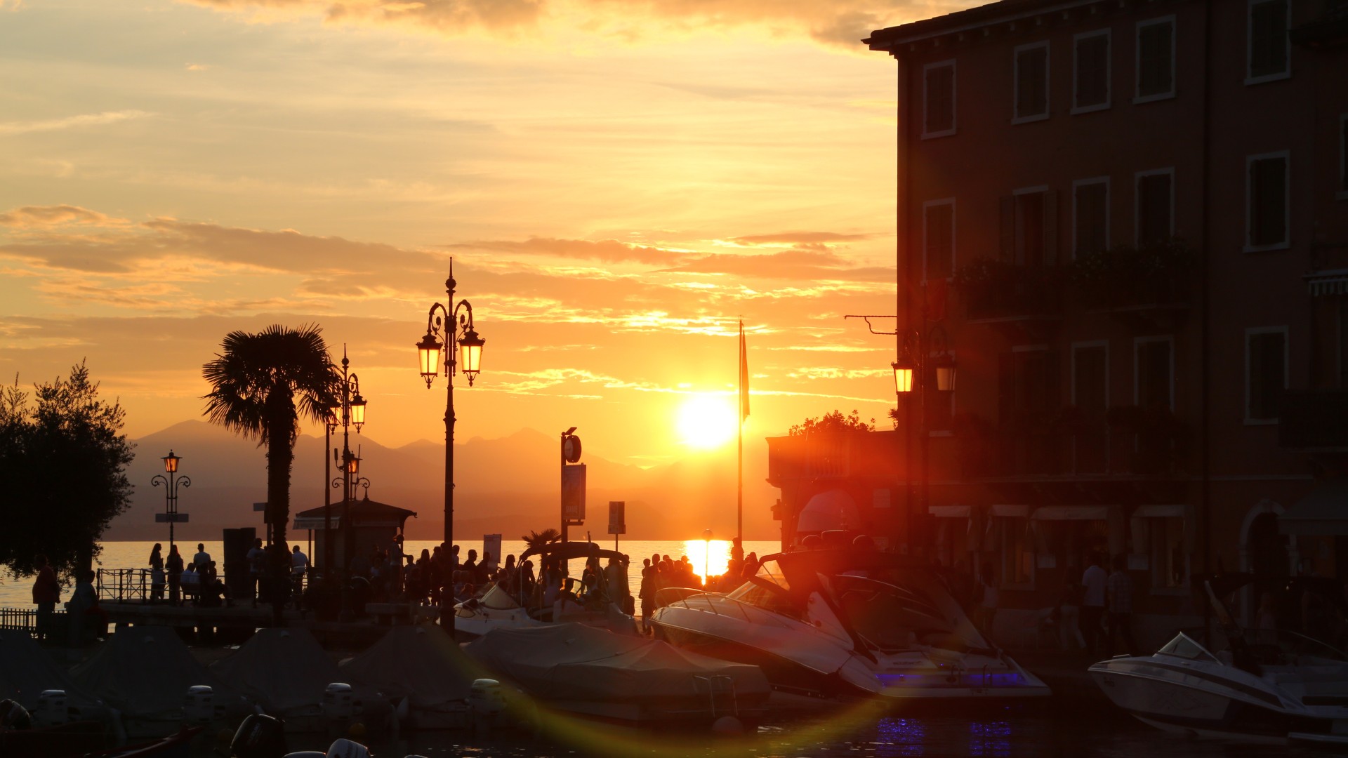 Apartments Lazise center