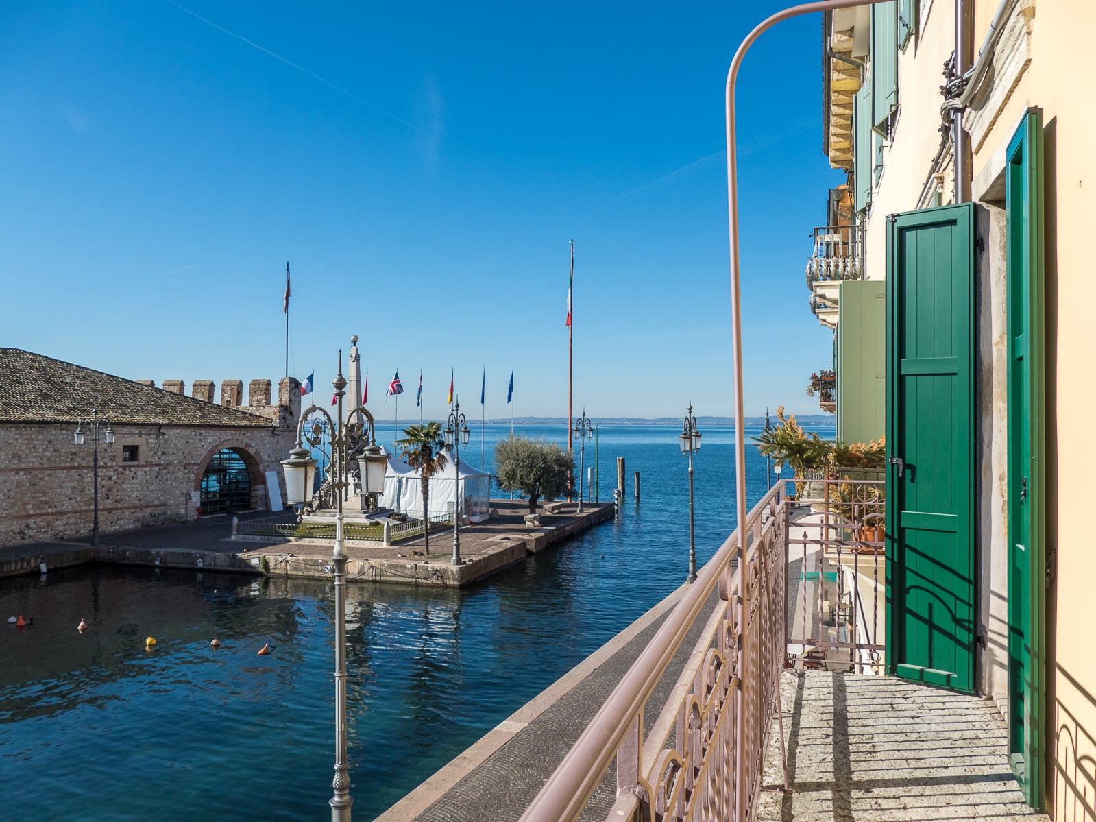 Apartments Lazise center